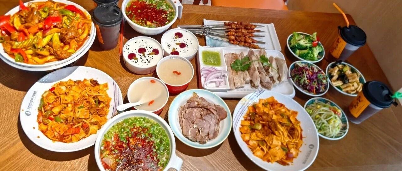 日均2000碗！仙霞路上这碗牛肉面圈粉无数的秘诀→