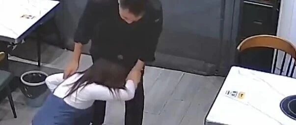 本想抱紧点表达爱意,不料1个拥抱妻子断了5根肋骨,丈夫愧疚:万万没想到抱一下也能抱骨折…… 本想抱紧点表达爱意,不料1个拥抱妻子断了5根肋骨,丈夫愧疚:万万没想到抱一下也能抱骨折……