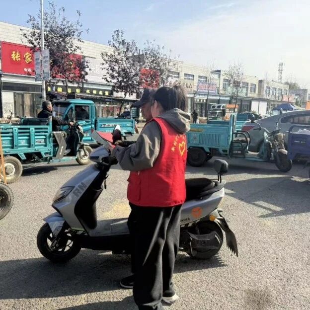 深化全链条监管 倡导诚信经营 守护舌尖安全——黄沙坨镇扎实开展食品安全宣传周活动 深化全链条监管 倡导诚信经营 守护舌尖安全——黄沙坨镇扎实开展食品安全宣传周活动