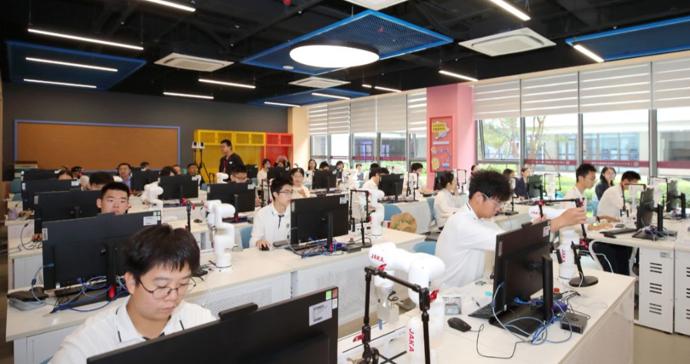 徐汇各校发展“大科学教育”，从“打造高地”转向“构建生态”