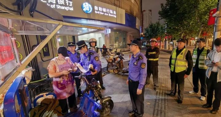 护航进博环境保障,TA们在行动→ 护航进博环境保障,TA们在行动→