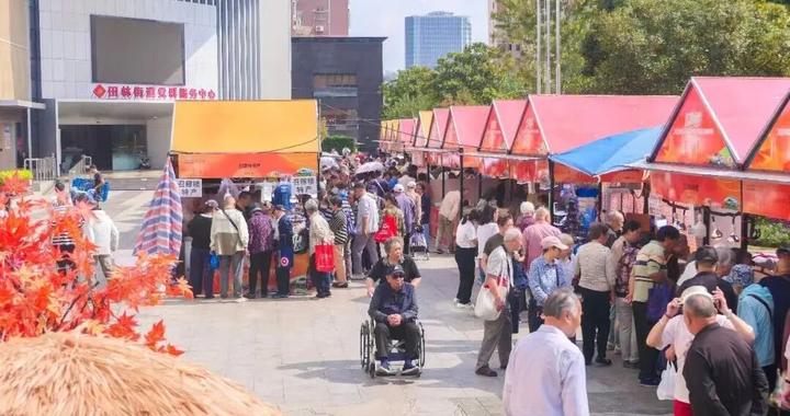 从展销会到菜场：消费帮扶换了场景，近了人心｜汇观察
