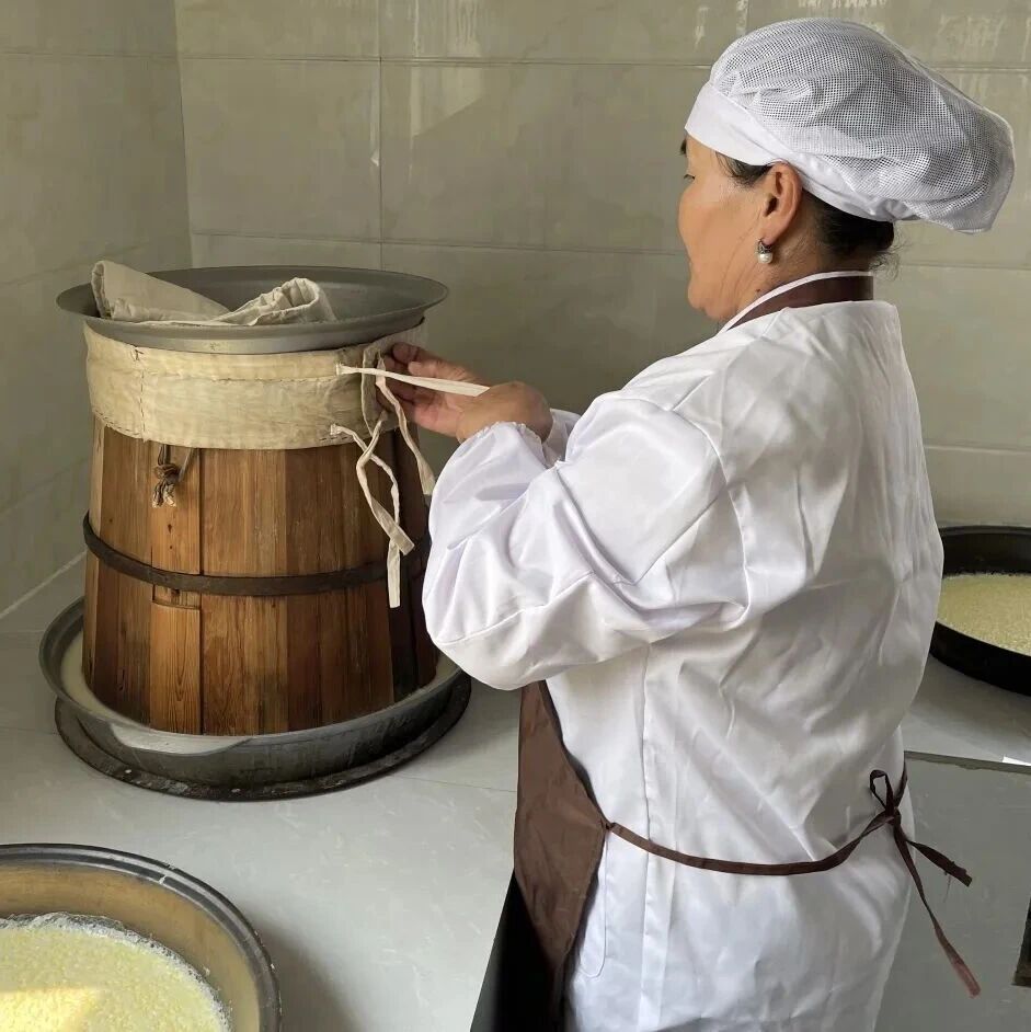 【行进在乡村振兴道路上】三十载守艺制奶食 小作坊里走出增收路 【行进在乡村振兴道路上】三十载守艺制奶食 小作坊里走出增收路