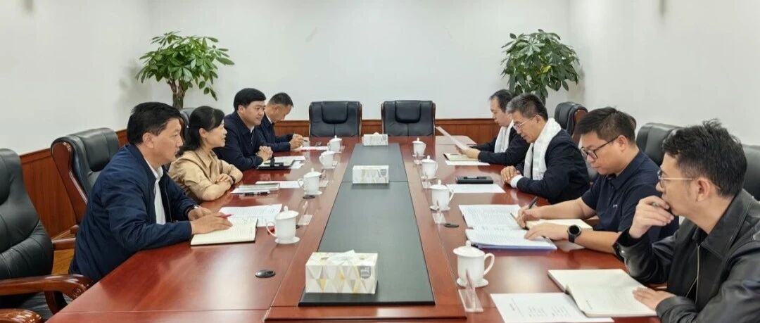 李燕兰带队到省级有关部门汇报对接德钦县城避险搬迁有关工作 李燕兰带队到省级有关部门汇报对接德钦县城避险搬迁有关工作