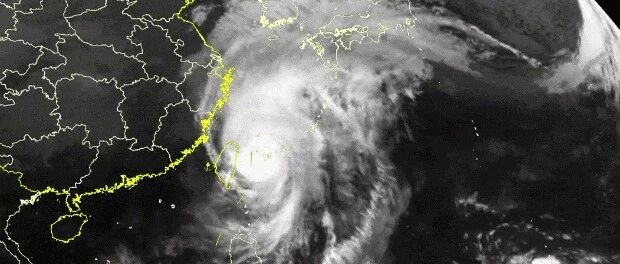 台风“蔷琵”原地掉头 台风“蔷琵”原地掉头