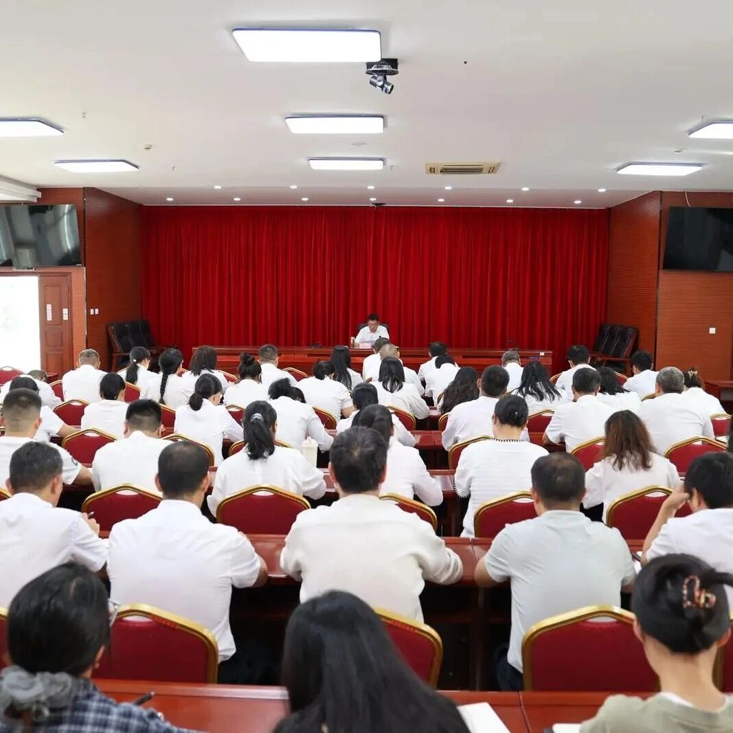 怒江州农业农村局召开学习贯彻州第十次党代会精神宣讲会