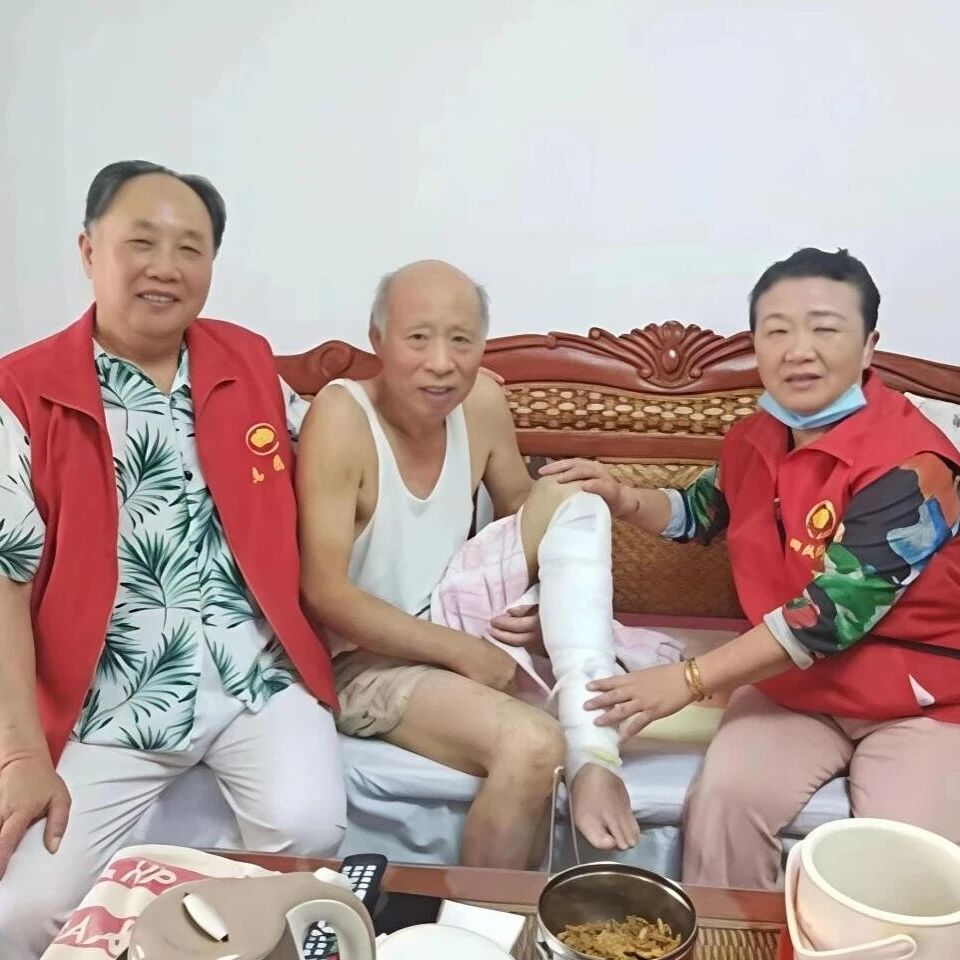 海南定安把党组织建在居家养老服务一线