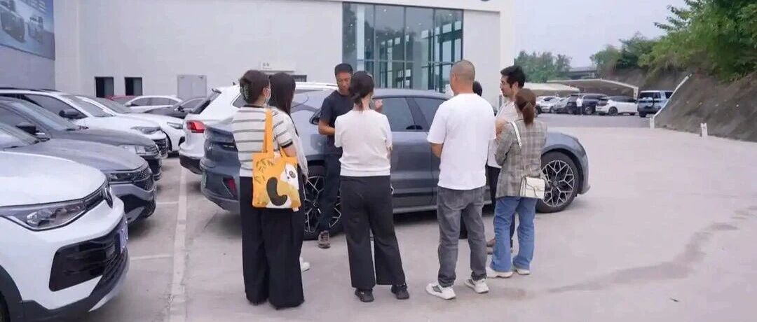 成都一4S店销售伪造收款码，私收十余名车主上百万元购车款，回应称自己也是“电诈”受害者，警方已立案调查，律师解读