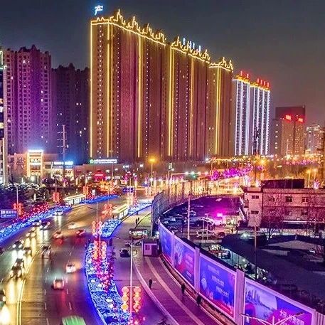 楼体灯光 城市的“夜间名片”