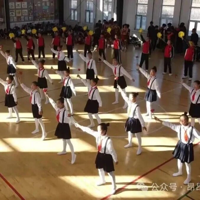 阳光健体强少年 艺彩赋能向未来 | 昂昂溪区中小学生体美融合展示活动成功举办