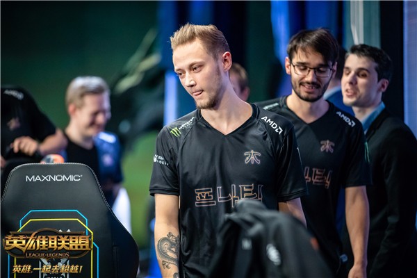 Rekkles代领FNC登上2018全球总决赛舞台