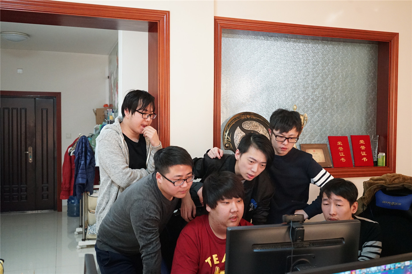 《电竞人的一天》第5期:涅磐重生Newbee