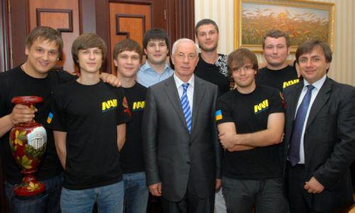 前乌克兰总理接见NaVi战队众人