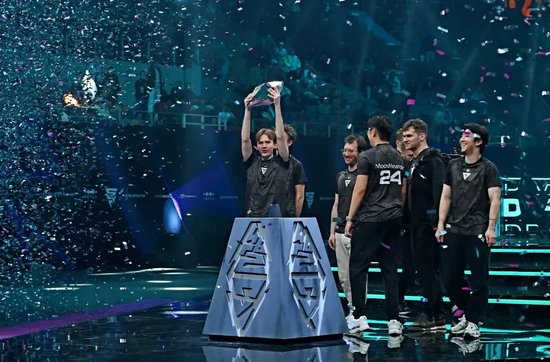 【蜗牛电竞】成都重演TI总决赛,这次剑心犹在了!Tundra横扫Yandex拿下BLAST四连冠【EV扑克小游戏官网】