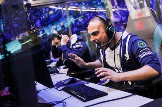 2018赛季职业巡回赛四大队长 Fy榜上有名