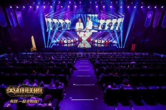 游戏厅特别篇:一年一度看腿时 ChinaJoy 2018