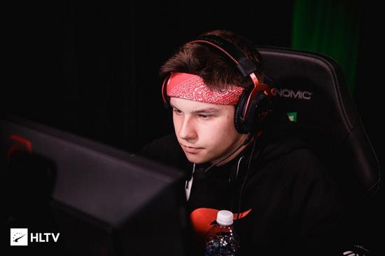 爆头哥离开NoChance 小将frozen补全阵容