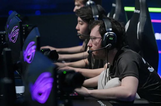 【蜗牛电竞】成都重演TI总决赛,这次剑心犹在了!Tundra横扫Yandex拿下BLAST四连冠【EV扑克小游戏官网】
