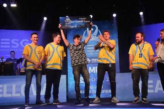 乌克兰黄队获得乌克兰赛区冠军