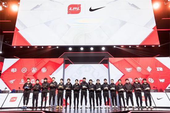 LPLNike NewbeeǩԼרսѥ