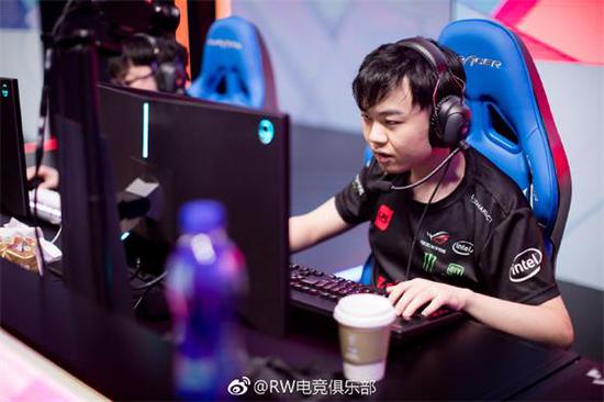 LPL第八周回顾:FPX闯过魔鬼赛程最后一关