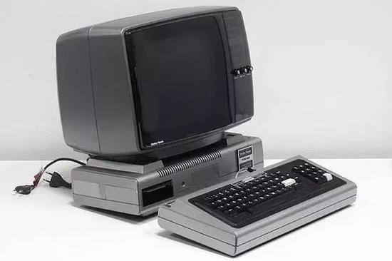 TRS-80 Model 1个人电脑平台