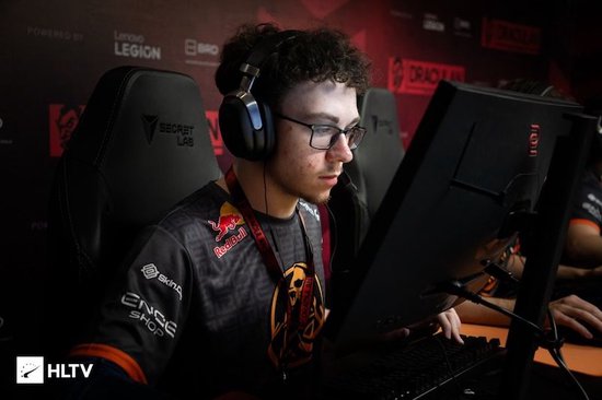 【蜗牛电竞】蜜蜂再夺一冠？FaZe艰难出航！BLAST对抗赛S1前瞻【EV扑克小游戏官网】