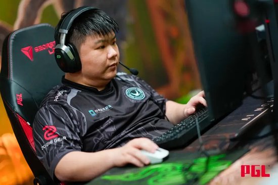 【蜗牛电竞】陨落!战车与XG落入1-1组!难选!今日两场比赛15点同开【EV扑克小游戏官网】