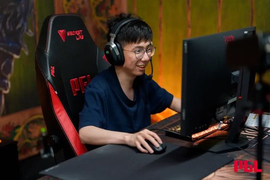 【蜗牛电竞】叫s1mple和ZywOo来和我对枪!毛哥圣剑狙击手助XG击败NAVI【EV扑克小游戏官网】