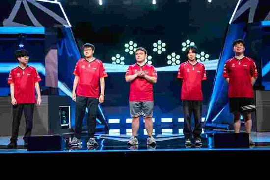 【蜗牛电竞】HLTV茶话会:TYLOO夺冠是CNCS的历史性突破【EV扑克小游戏官网】