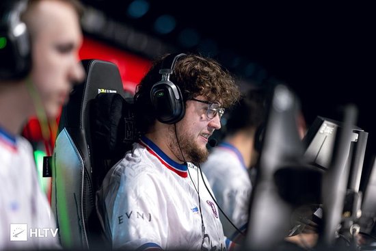 【蜗牛电竞】ZywOo:队伍的发挥堪称完美,与Spirit的半决赛将会很胶着【EV扑克小游戏官网】