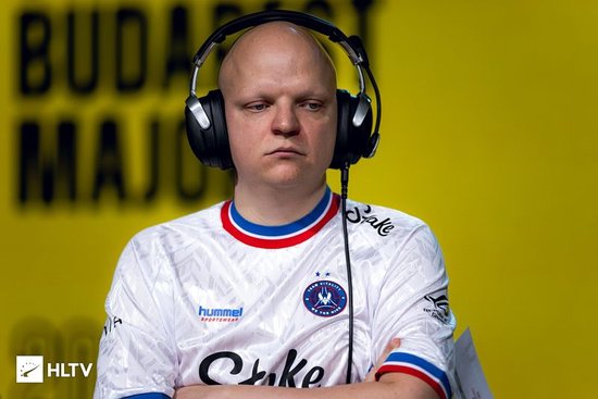 【蜗牛电竞】Vitality赛后群采 apEX:今年九座奖杯已是不可思议的壮举【EV扑克小游戏官网】