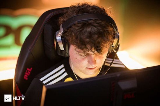 【蜗牛电竞】HLTV 2025年度最佳选手TOP15：YEKINDAR【EV扑克小游戏官网】