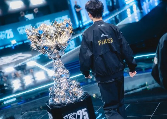 【蜗牛电竞】《英雄联盟》S15全球总决赛半决赛TES对阵T1战报【EV扑克小游戏官网】