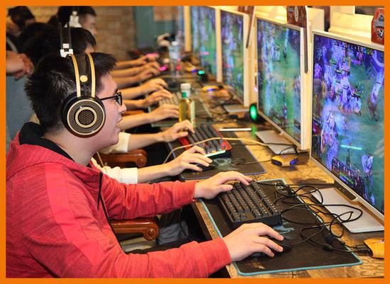 DOTA2三队线下赛激情对战