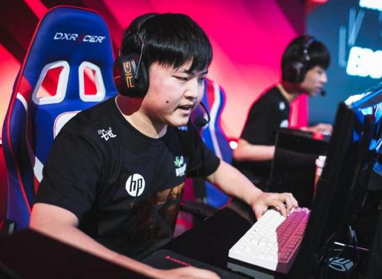 第一狗吹上线!欧成:Uzi第一AD,Pray第二,老贼第