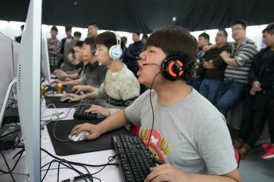 2015TGG大奖赛 红灯笼勇夺冠军杀回CFPL_C