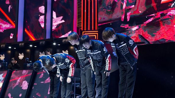 专访阿布 两位替补选手还没发挥出实力