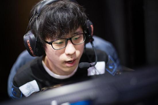 IEM中国队赛前采访:努力发挥不给祖国丢脸-新