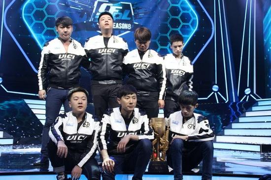 回顾CFPL历届冠军 细数最高荣誉归属之路_C