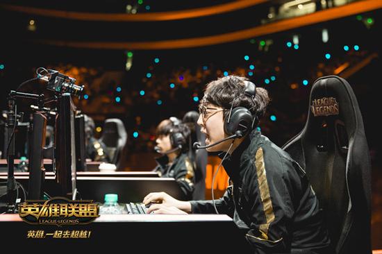 2016季中冠军赛 四大赛区最终对决