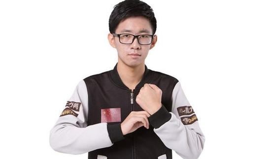 3：和学霸完全不对味的U.jpg