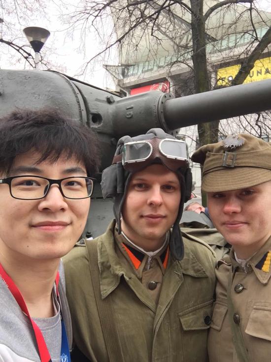 《坦克世界》逗比直播折腾5号专访_坦克世界