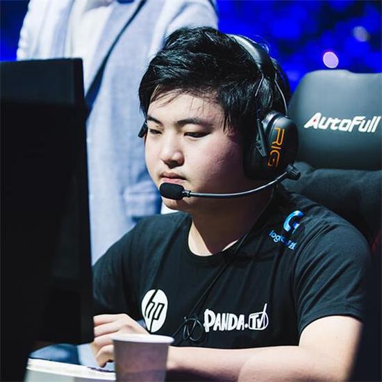 适应与改变 Doublelift和Uzi谈何为ADC-新浪电