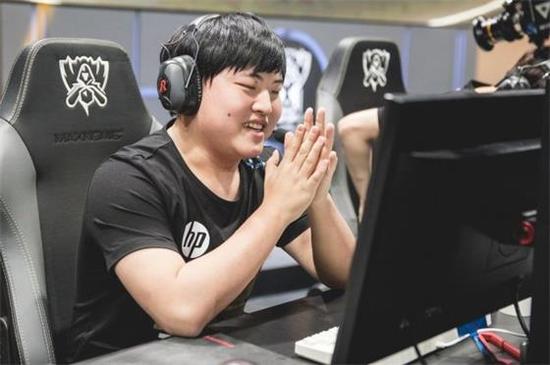 适应与改变 Doublelift和Uzi谈何为ADC-新浪电