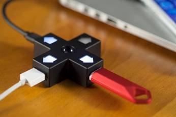 香港秋季电子展八位堂推首款蓝牙无线N64手柄