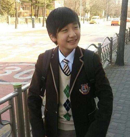 英雄联盟ROX打野Peanut:成绩比欢迎度更重要-新浪电竞-最专业的电竞媒体-赛事直播报道-新浪电子竞技