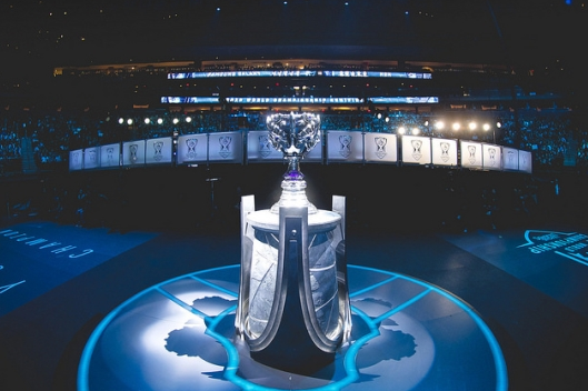 SKT总决赛赛后访:一年辛苦全部释放 新皮肤想要阿狸