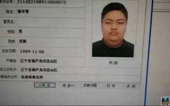lol英雄联盟主播小智终于要露脸了?直播弹吉他唱歌