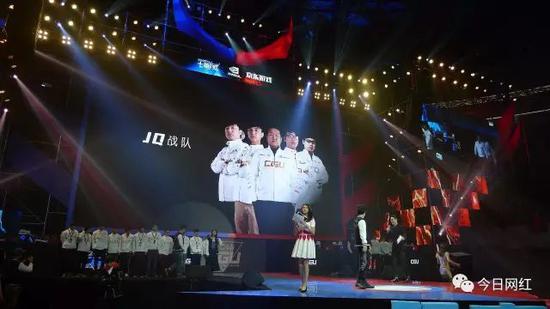 军事化管理最小年仅16岁走进电竞职业选手的